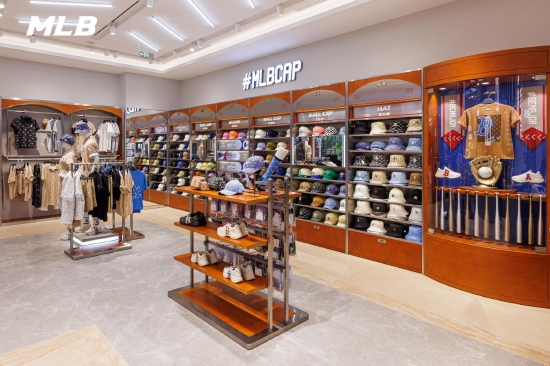 MLB品牌潮流旗舰店内图