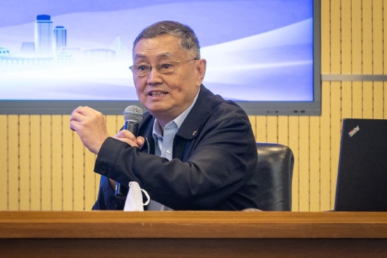 中国电信科技委主任韦乐平作主题演讲