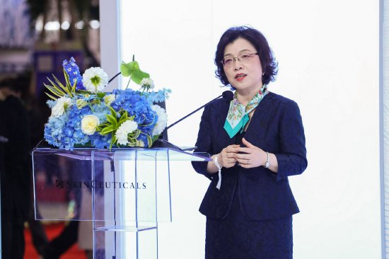 中国非公立医疗机构协会皮肤专业委员会主任委员、中国整形美容协会皮肤美容分会会长 项蕾红教授