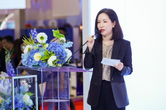 修丽可品牌及医美品类总经理 范菁女士于现场致辞