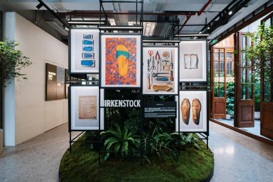 BIRKENSTOCK 250周年WALK THIS WAY摄影展区域
