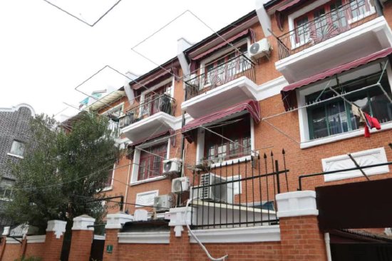 上海康定路818弄延昌小区完成“美丽家园”改造后，面貌焕然一新。上海静安 图