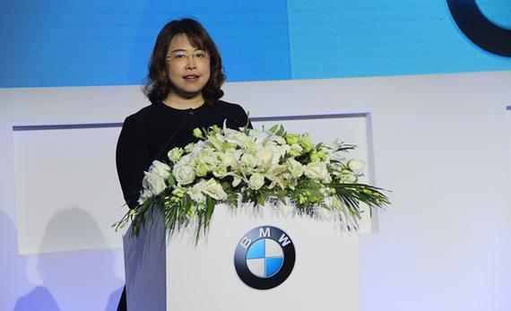 宝马(中国)汽车贸易有限公司东区销售总监吕静女士致辞
