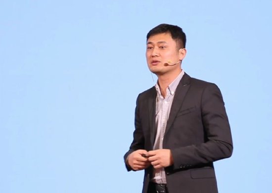 2024年3月，混知创始人、青年漫画家陈磊在云南昆明参加中国网络媒体论坛。（受访机构供图）