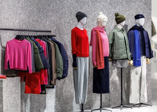UNIQLO x ANYA HINDMARCH 2024冬季系列