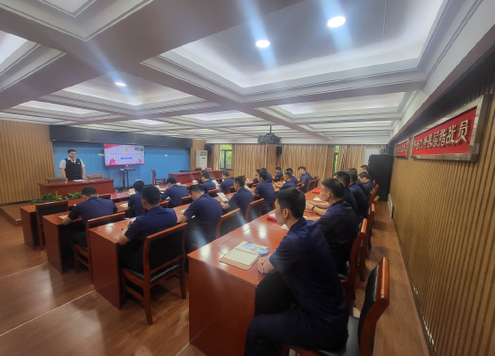 建行上海梅陇支行走进关港消防救援支队