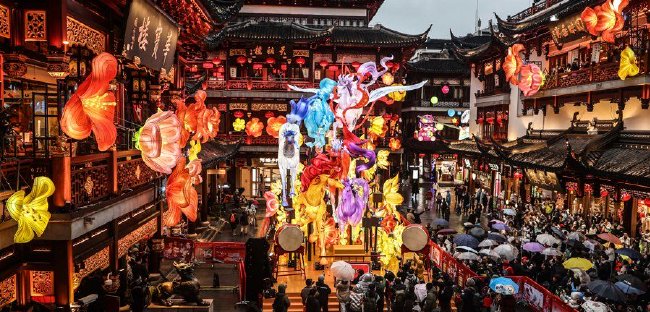 马年新春在上海：华彩满城，年味升腾