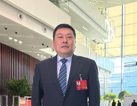 　　上海市人大代表、上海市群众艺术馆（市非遗保护中心）党总支书记、馆长吴鹏宏。&nbsp;澎湃新闻记者&nbsp;朱奕奕&nbsp;图