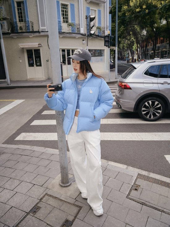 MLB品牌2024冬季海盐蓝小标短款「超搭」羽绒