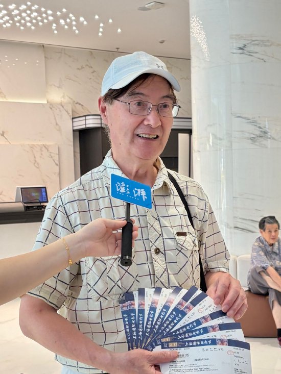 老影迷梅海星开票首日就抢了23场电影
