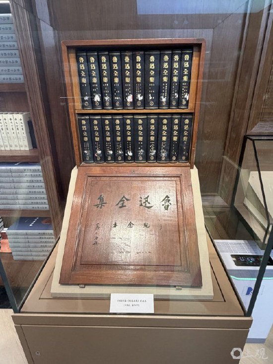 施晨露 摄