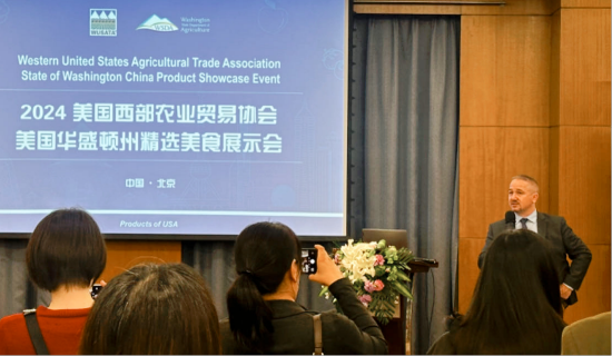 美国驻华使馆农业处高级农业专员Adam Branson先生