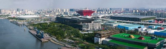 《变迁的世博园区》2010年 摄影：陆杰