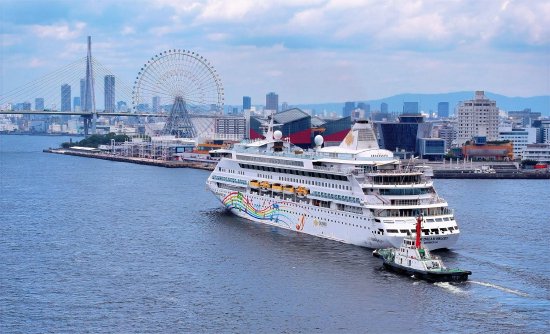 7月31日“蓝梦之歌”抵达大阪并停留过夜,带领全船旅客深度体验独特关西风情