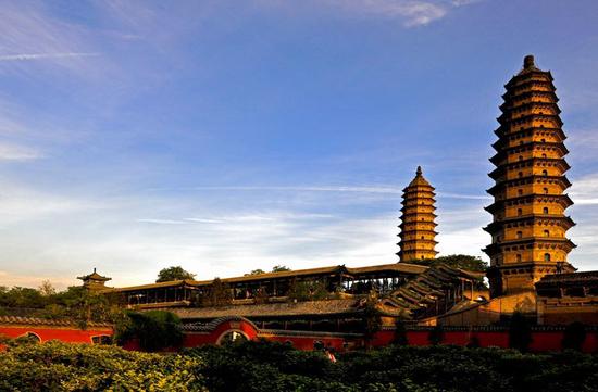 太原地标双塔寺