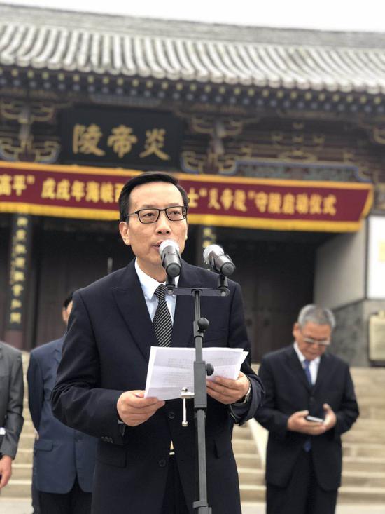 缅怀人文始祖恩德 海峡两岸民间人士为神农炎帝守陵_新浪山西_新浪网