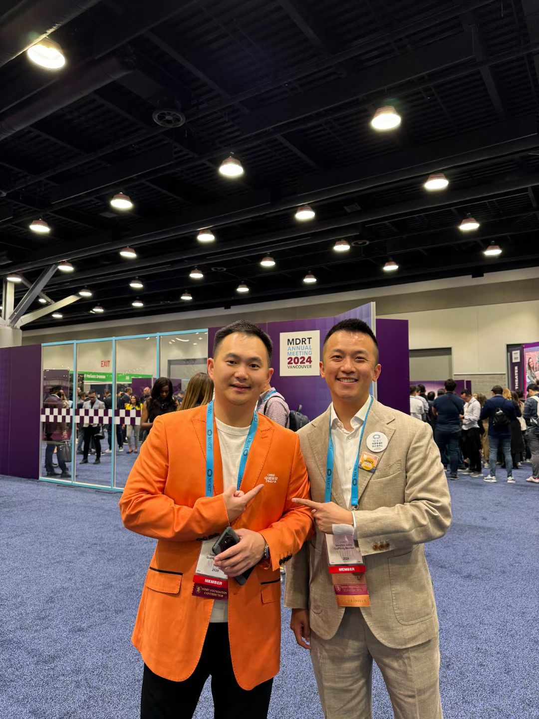 李鹏程与他的徒弟林滨。