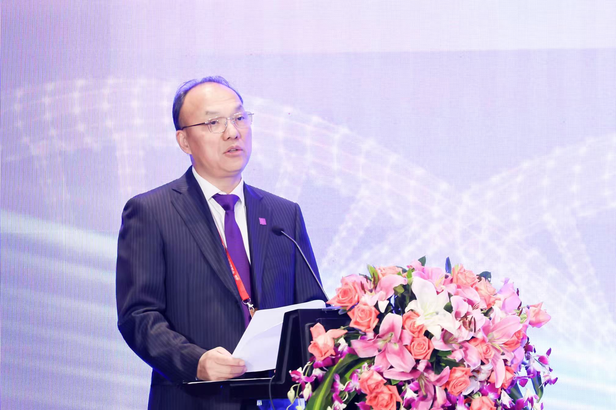 深圳理工大学党委书记朱迪俭致辞。