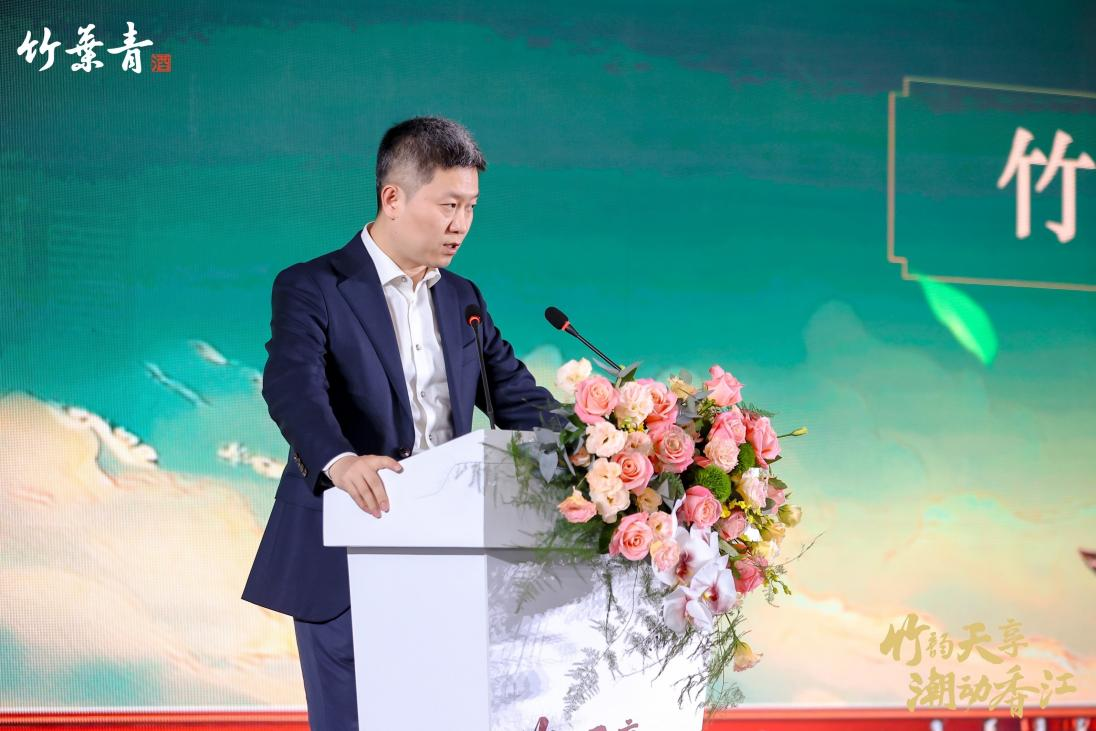 汾酒科技开发公司总经理张鹏斌