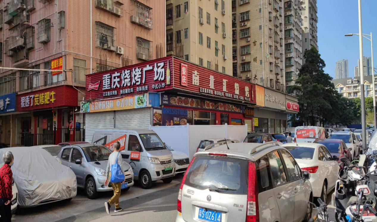  改造前车辆乱停放乱象