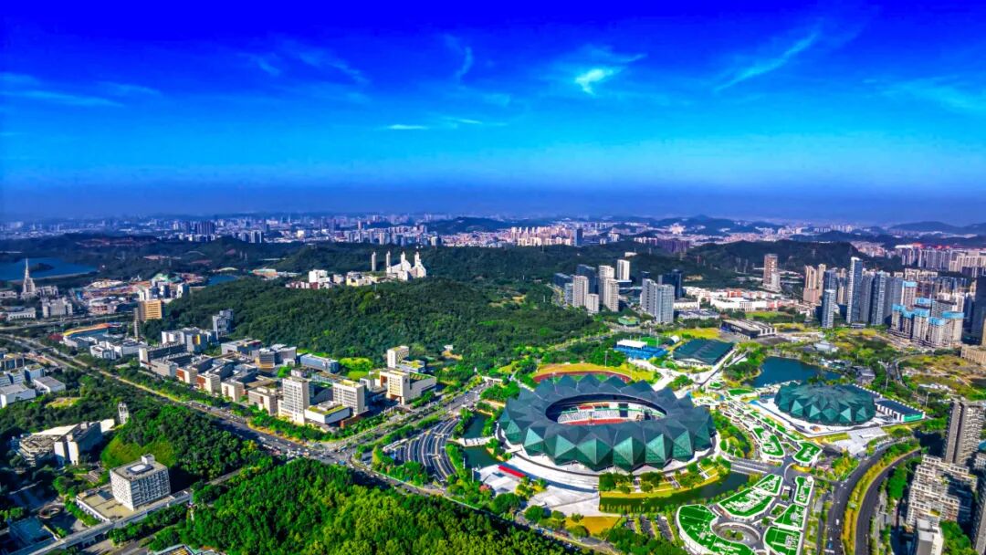 俯瞰龙岗城区。