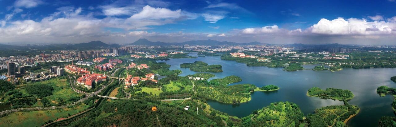 松山湖航拍，曹永富摄，2021