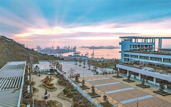 深圳市盐田高级中学一景.