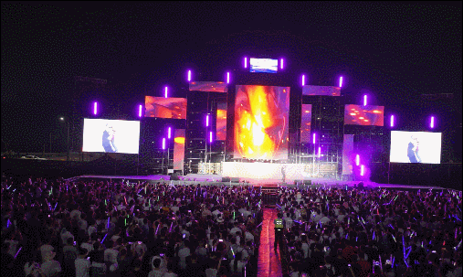 光明农场第三届草坪电音节盛况