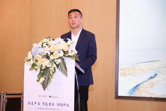 深圳南山区金融发展服务中心主任胡浩致辞