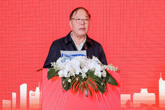 中国勘察设计协会建筑分会副会长兼秘书长陈轸开幕致辞。