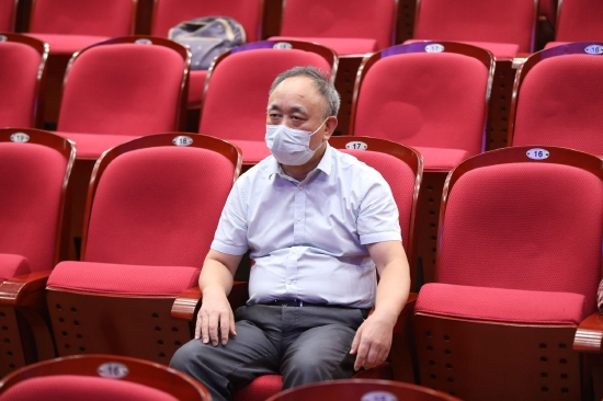 深艺校领导视察指导、陪同排练