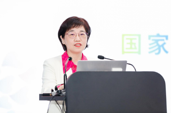 深圳市税务局党委委员、副局长项清致辞