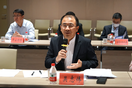 光明区委常委、宣传部部长吴志伟讲话
