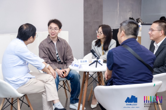 万兴科技集团品牌负责人Vic受邀出席“2025 AI+阅读播客大会”圆桌沙龙