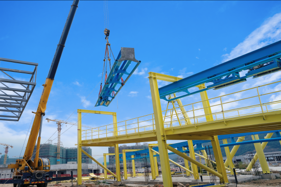 乐高大飞车过山车轨道安装工作全面启动