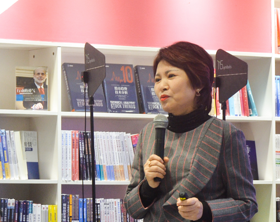 高颖:深圳市美发美妆行业协会会长&nbsp;首脑美业集团董事长