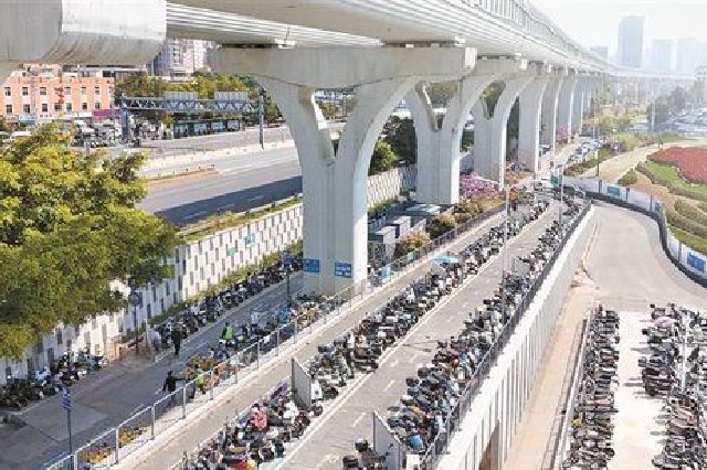 龙华区在全市首推辖区公共区域逐级划分停放严管区，破解超大城市电动自行车治理难题。