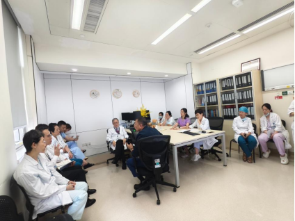 港大深圳医院召开多学科会议确定治疗方案