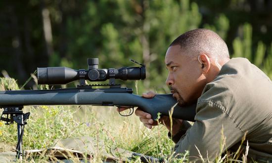 顶级特工威尔史密斯大秀枪法