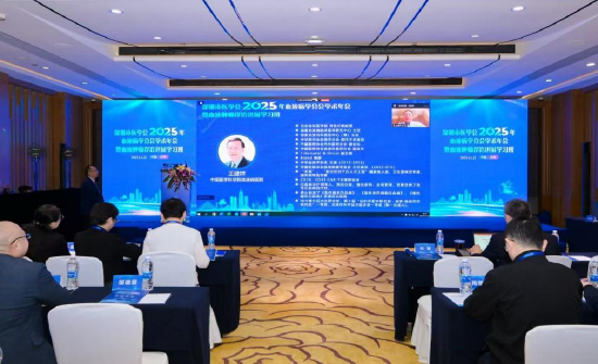 　　中国医学科学院血液病医院临床首席专家、国家血液病临床医学研究中心主任、国家血液内科质控中心主任王建祥教授致辞