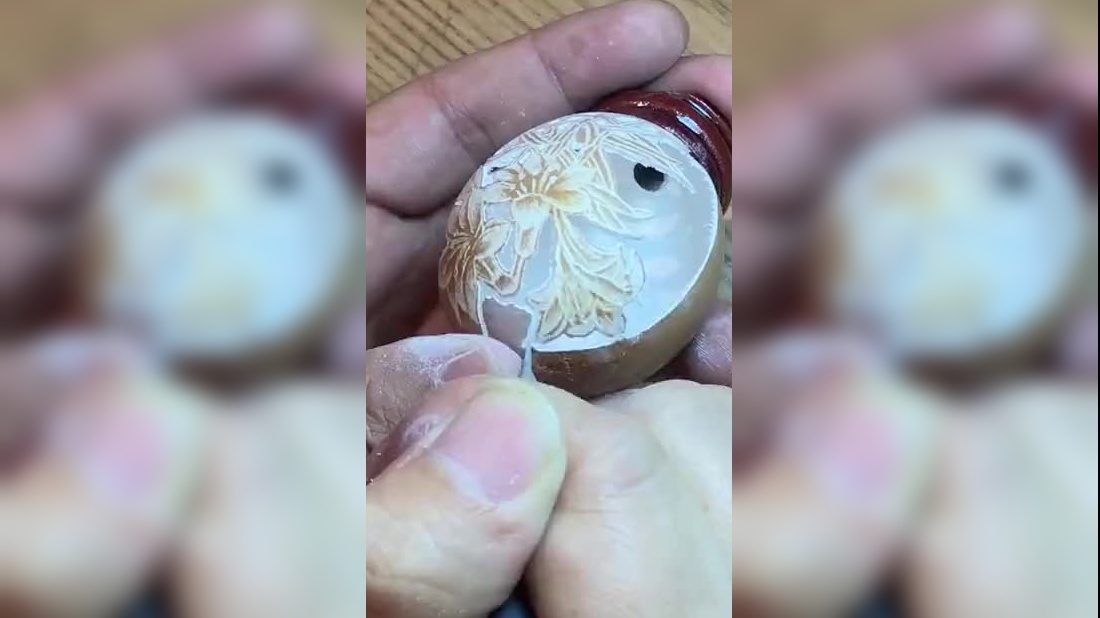 天下无贼:剥个鸡蛋居然能整出花样!这种功夫我是学不会了