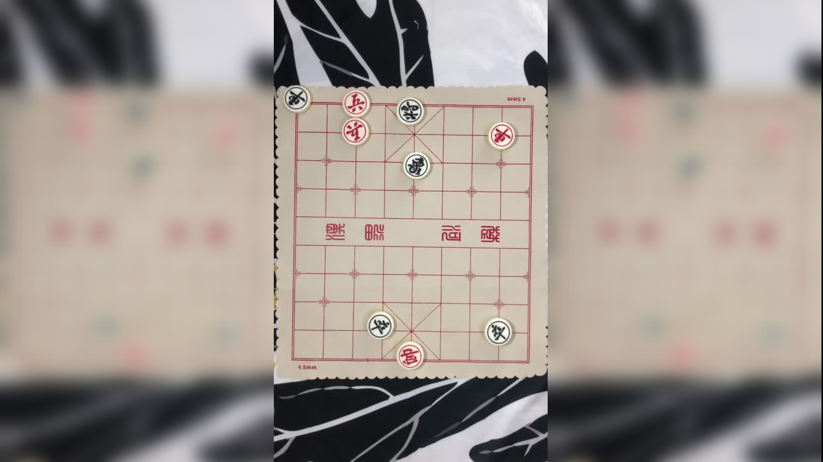 杨逍与五散人内斗,遭混元霹雳手偷袭,成昆重创明教七大高手.