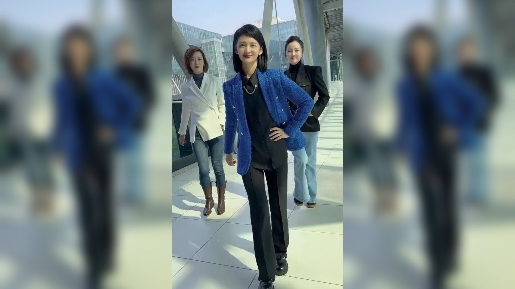 因为任二姐@任良韵 ,你们猜一共拍了几遍?