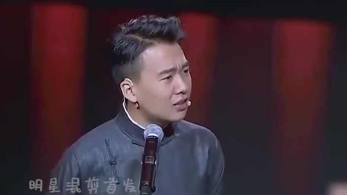 飞驰的尾箱:阎鹤祥灵活抓鸭,迅速抓住一只!
