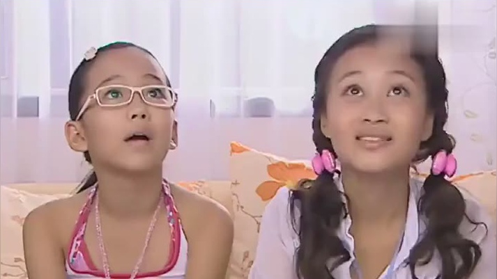 穷孩子富孩子:燕子把莉莉介绍给致远,两人一拍即合,感情升温