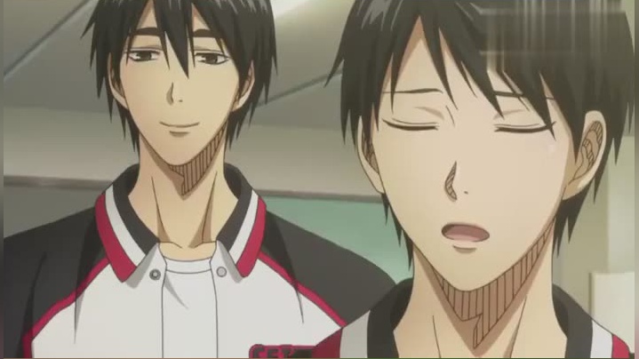 黑子的篮球:日向和木吉居然开始吵架了,火神感到非常害怕