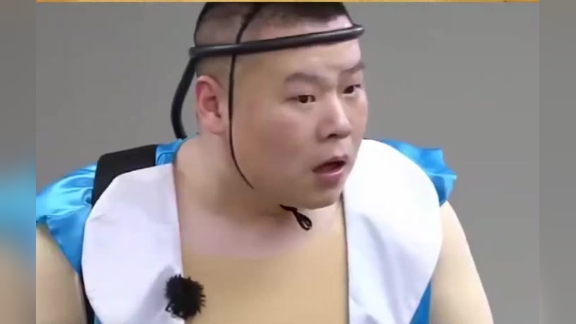 岳云鹏流口水被吐槽是傻子,被用电话号码确认瞬间引爆全场