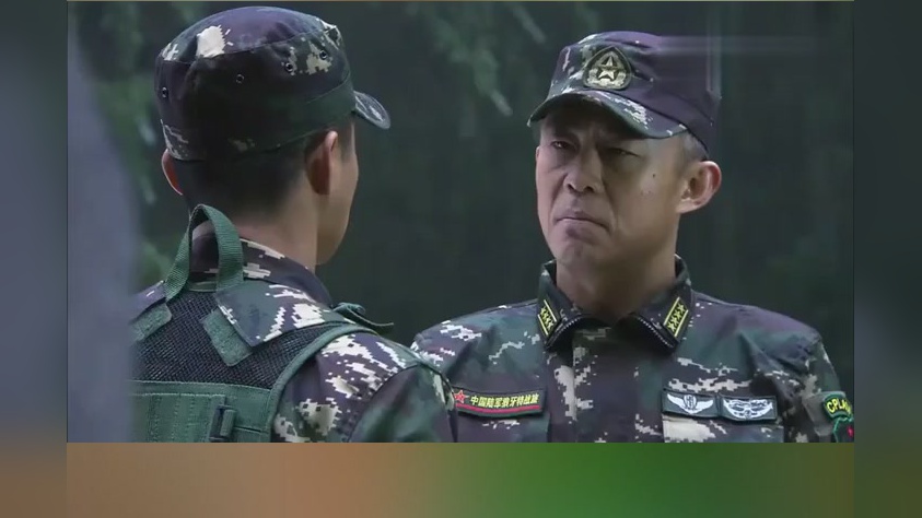 利刃出鞘:晨光成长了,他不能因为自己的冲动,把兄弟们葬送了!