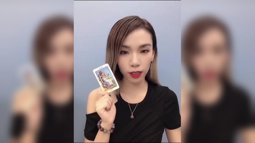 君君解说:你住在机场,每天跨越半个海岛上学,会遇到这四种情况