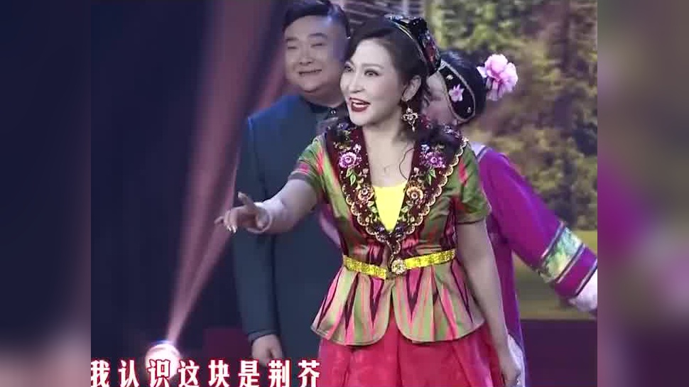 小品:"赌神"重出江湖,屁股上贴俩苍蝇,寓意:一"腚"能赢